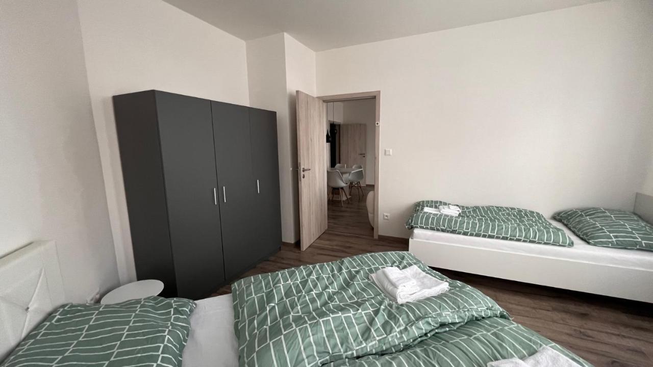 Air-Conditioned, 2 Room Apartment With Balcony, New Building Raca Bratislava Exterior foto